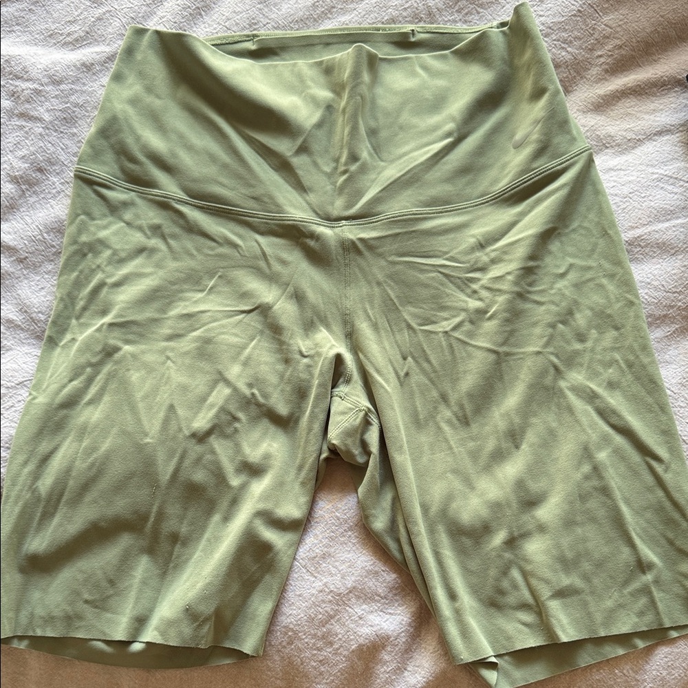 Nike ZENVY Women's Light Green Bike Shorts